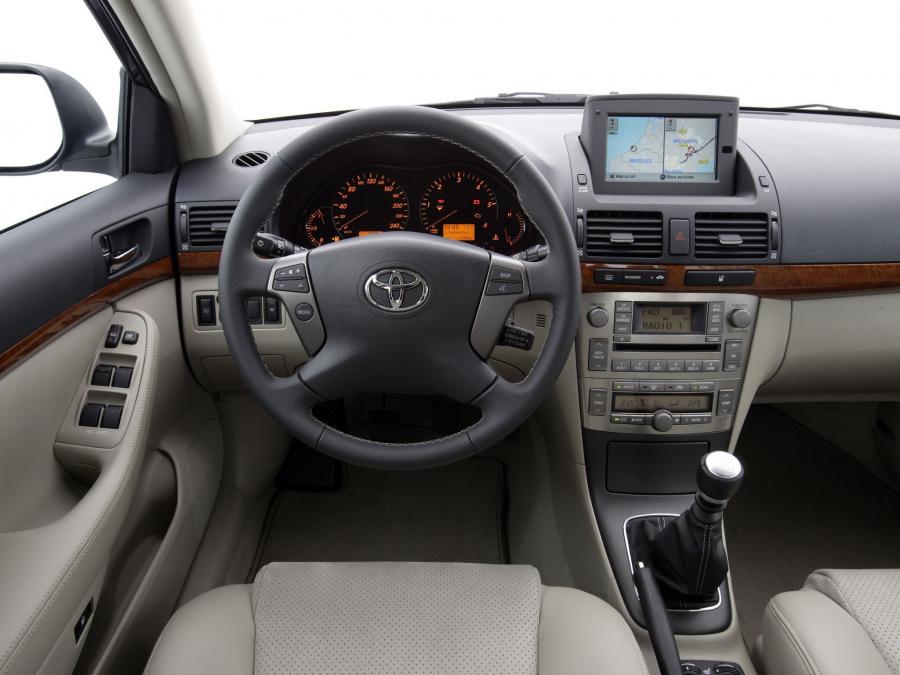  Toyota Avensis Sedan 2006 года  (фото 29 из 113)